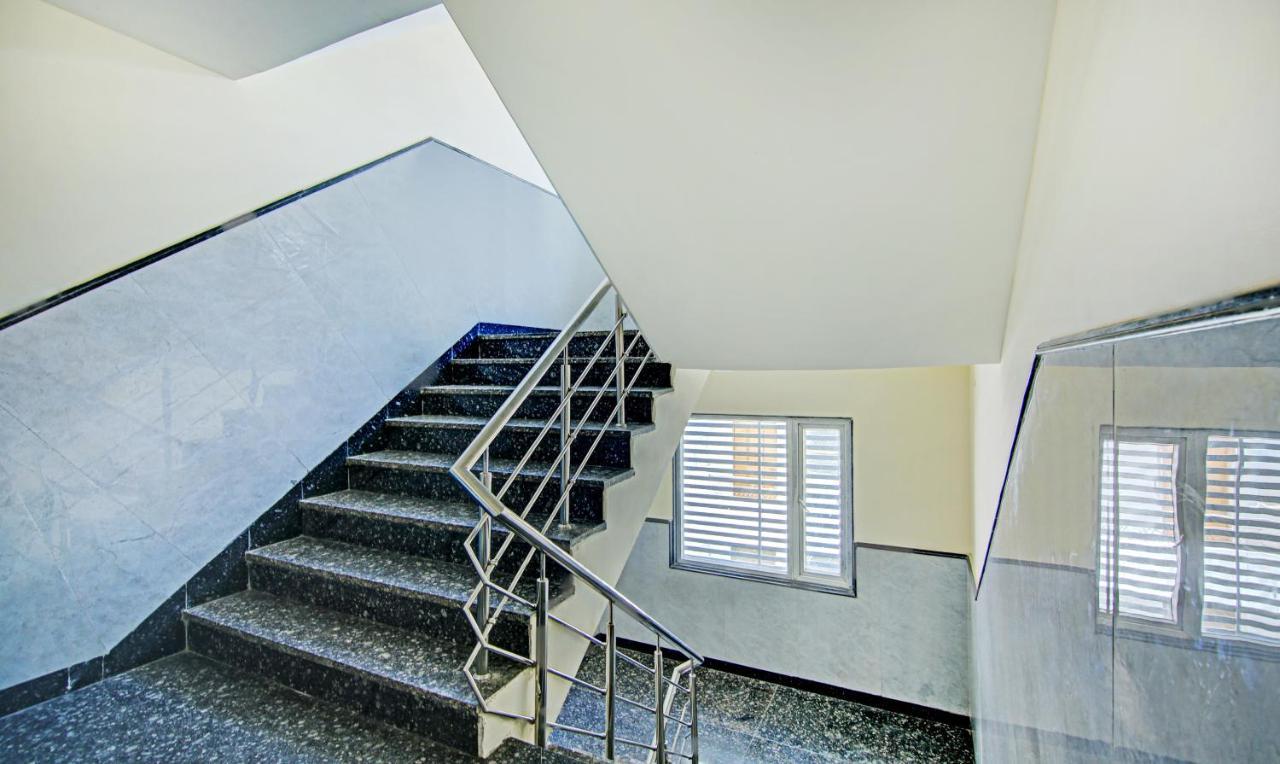 Treebo Trend Smart Signature New Delhi Exterior photo