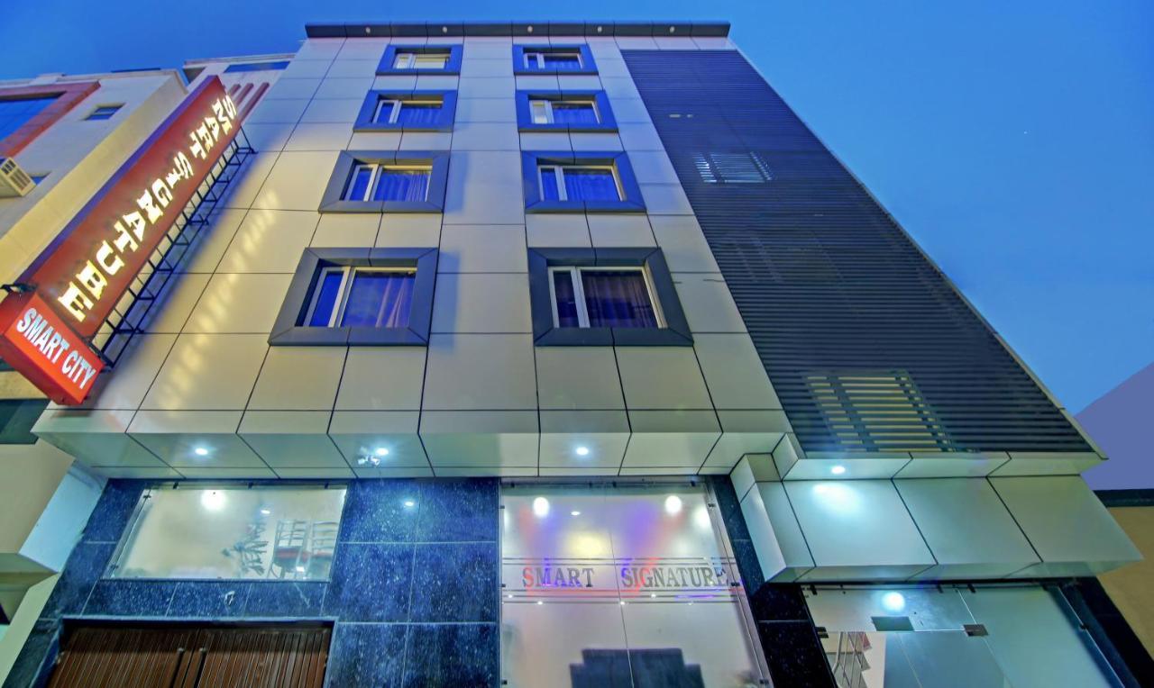 Treebo Trend Smart Signature New Delhi Exterior photo